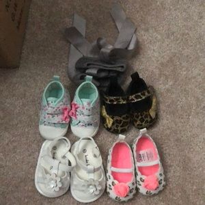 5 pair newborn shoes